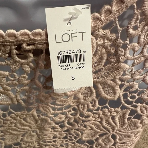 Ann Taylor‎ Loft top - NWT - Picture 7 of 7